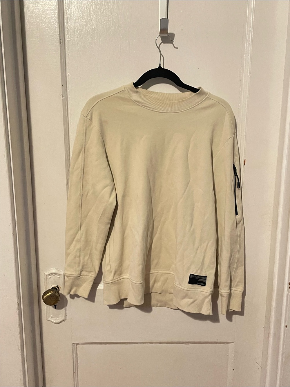 Zara Cream Crewneck Sweatshirt